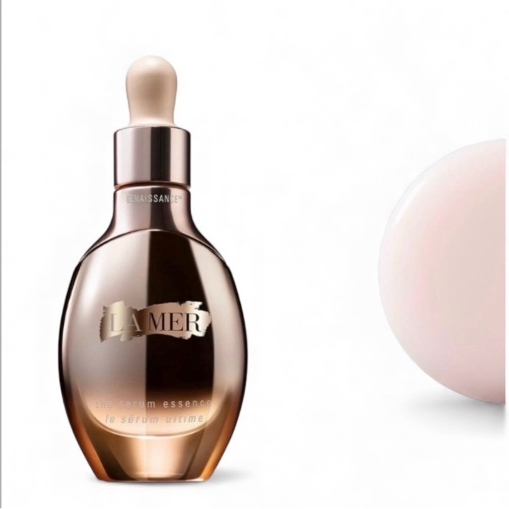 NEW SEALED La Mer Genaissance De La Mer The Serum
Essence - 1 fl.oz. - Picture 8 of 8